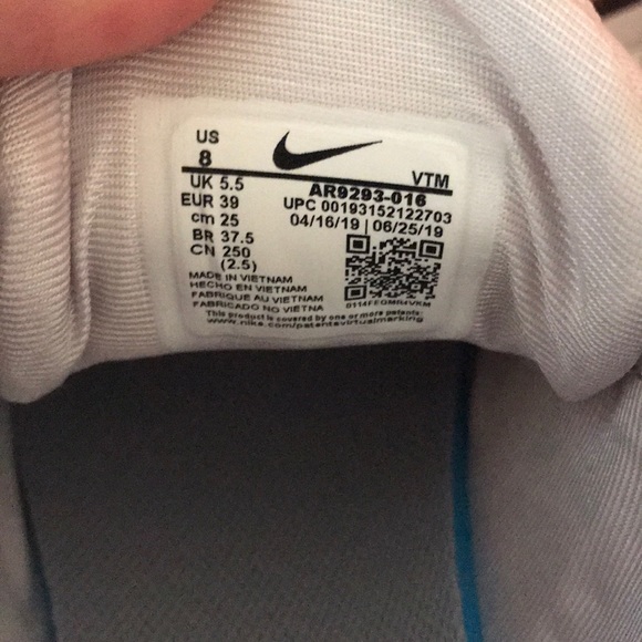 NIB Air Max 720 - Picture 7 of 7